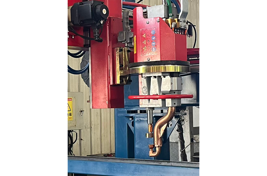 电阻焊专用焊接机器人